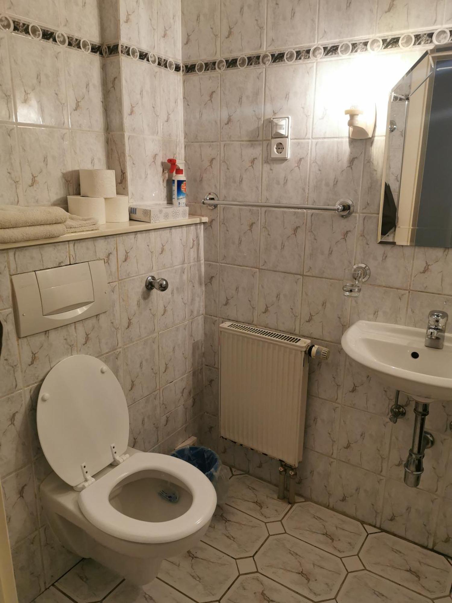 Ferienunterkuenfte In Sievering Mit Self-Check-In Відень Екстер'єр фото